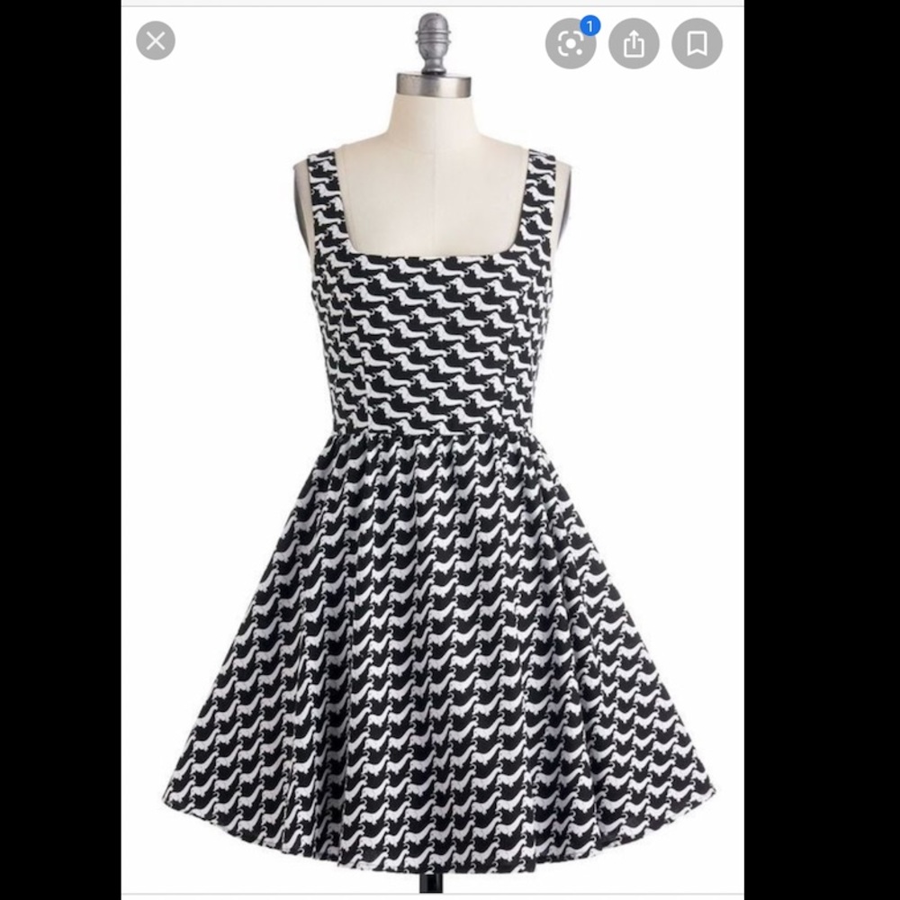 Retrolicious Hound Sleuth Dress